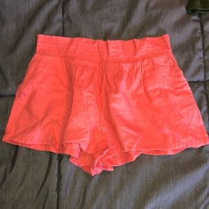 Pink flowy shorts w/ zipper and pockets